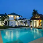 Villa Kukka 6 Bedooms Seminyak